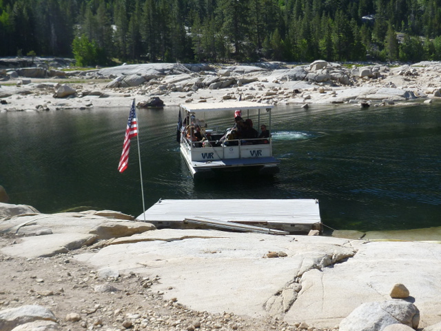 VVR ferry arriving.